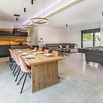 Palatium Iii - Sea View Vila *