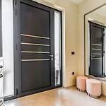 Palatium Iii - Sea View Vila *