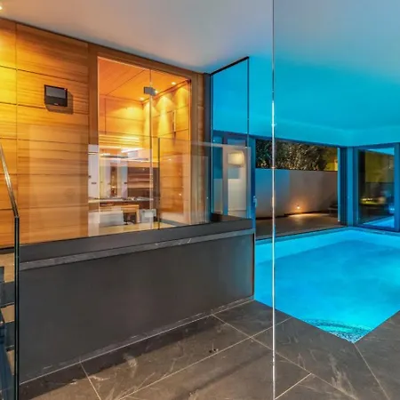 Palatium Iii - Sea View Vila Fažana