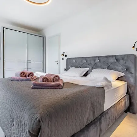 Vila Palatium Iii - Sea View