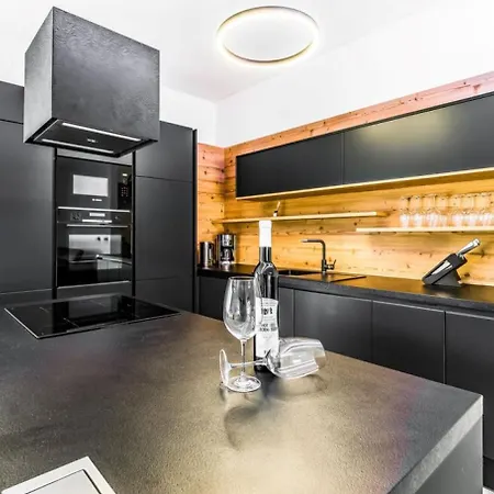 Palatium Iii - Sea View