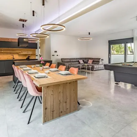 Palatium Iii - Sea View Villa *