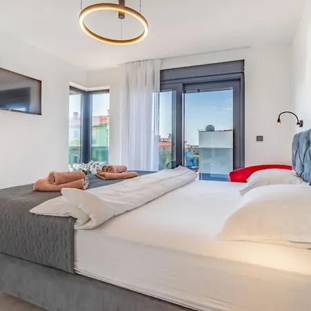 Palatium Iii - Sea View Villa